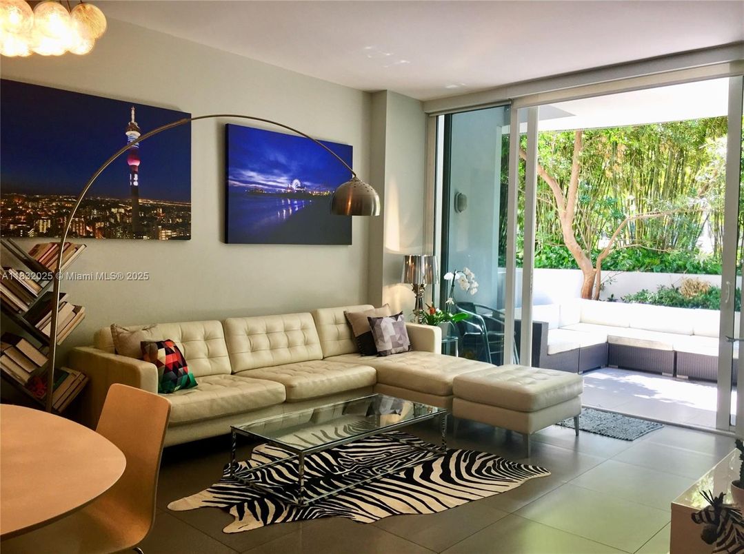 Interior, Living room