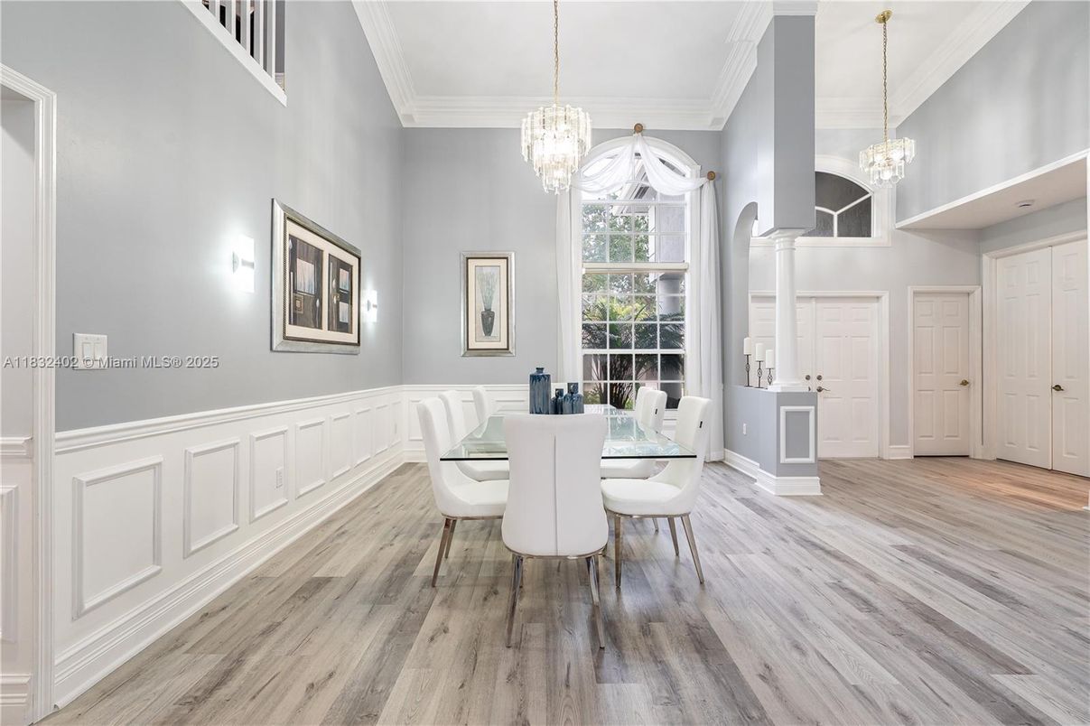 Chandelier, Dining room, Interior, Wood Texture Flooring