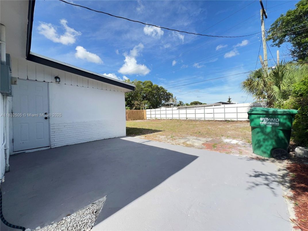 Backyard, Detached Garage, Exterior