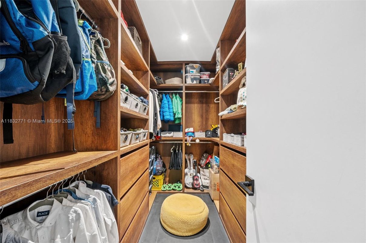 Interior, Recessed Lighting, Walk-in Closets