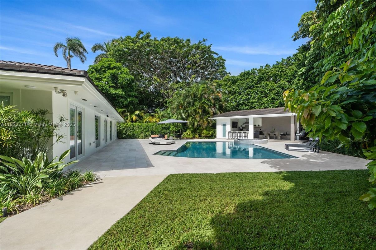 Backyard, Exterior, Pool