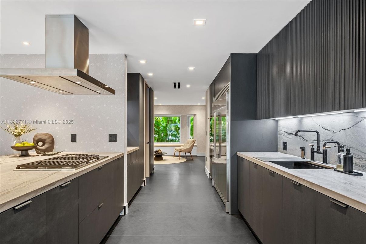 Interior, Kitchen, Recessed Lighting
