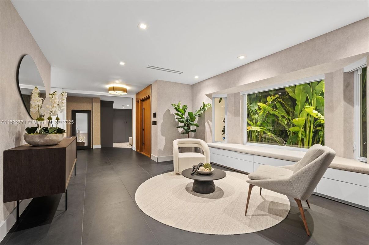 Interior, Recessed Lighting