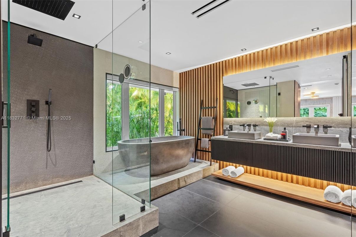 Bathroom, Dual Sink Vanities, Free Standing Baths, Glass Shower, Interior, Recessed Lighting