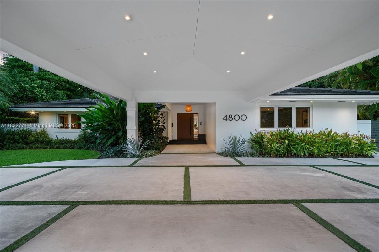 Exterior, Recessed Lighting