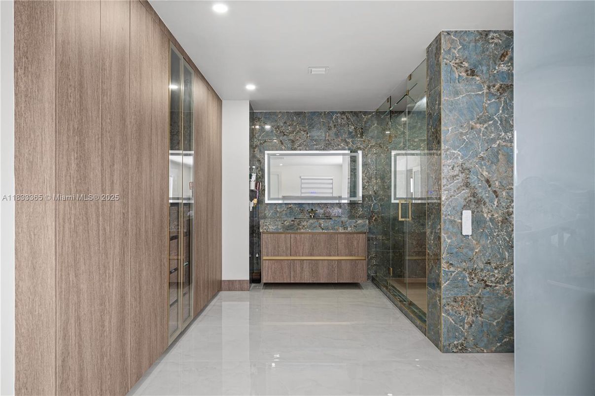 Interior, Recessed Lighting