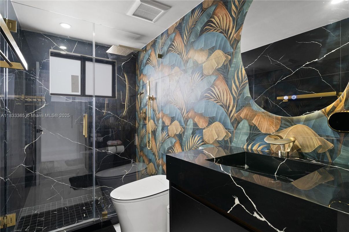 Bathroom, Interior, Marble Walls, Recessed Lighting
