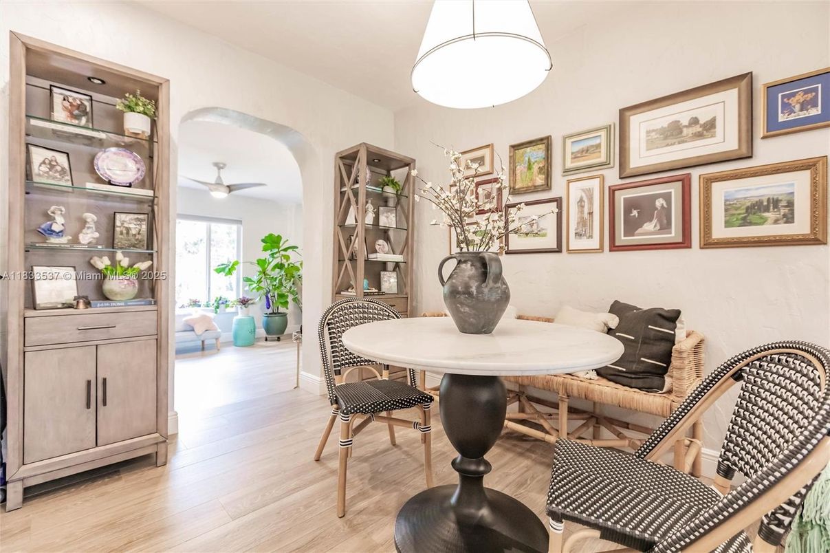 Dining room, Interior, Wood Texture Flooring
