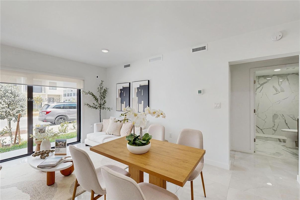 Dining room, Interior, Marble Walls, Recessed Lighting