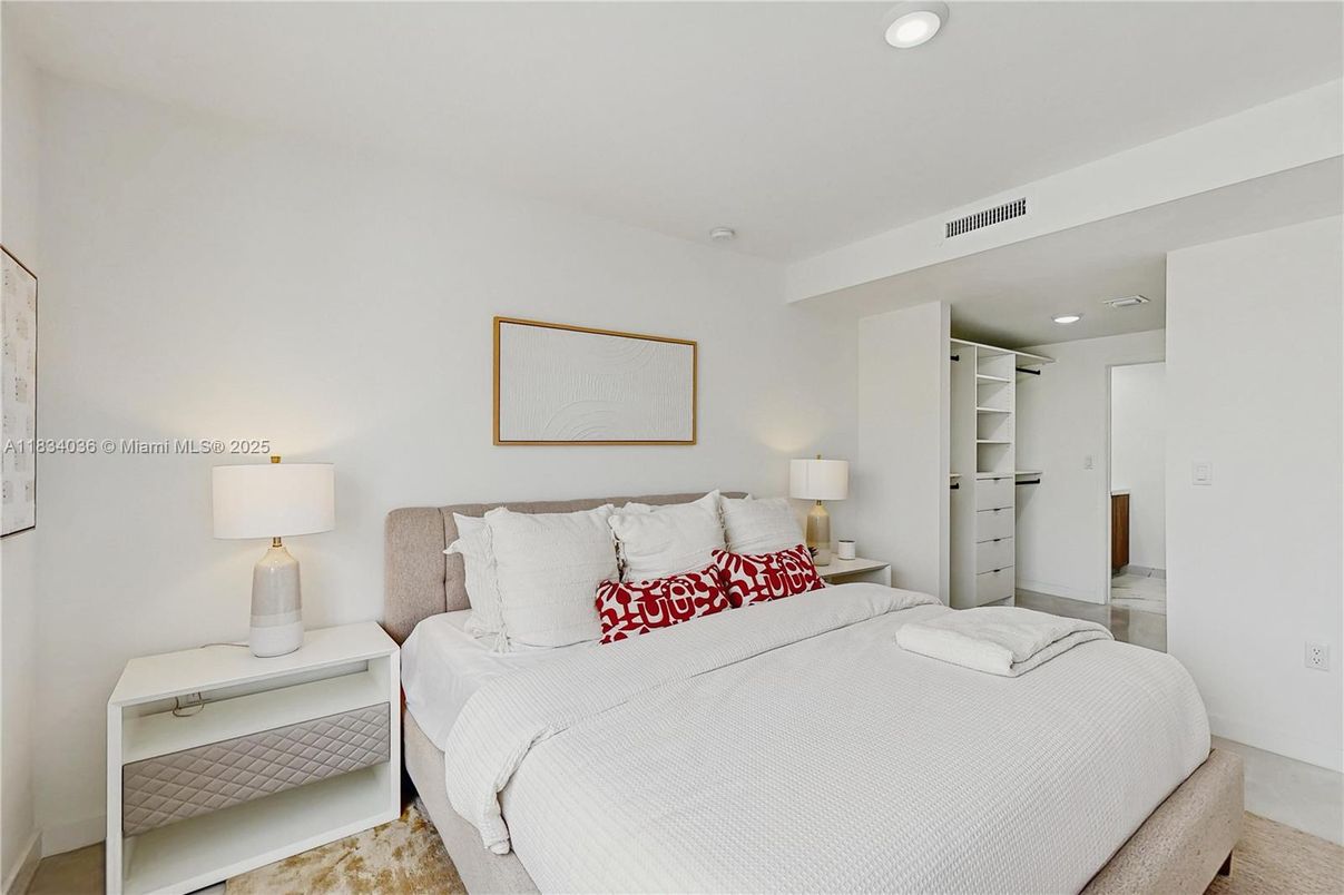 Bedroom, Interior, Recessed Lighting