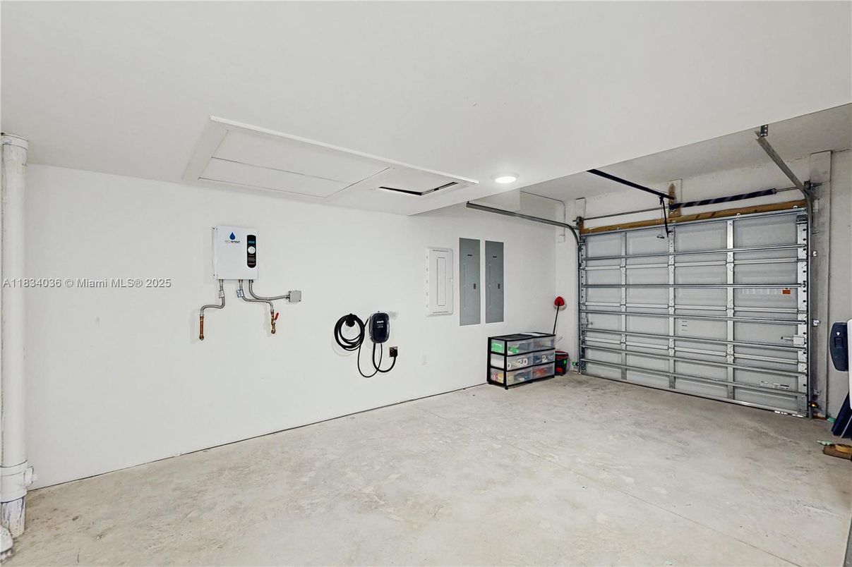 Garage, Interior, Recessed Lighting