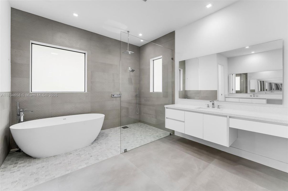 Bathroom, Dual Sink Vanities, Free Standing Baths, Glass Shower, Interior, Recessed Lighting