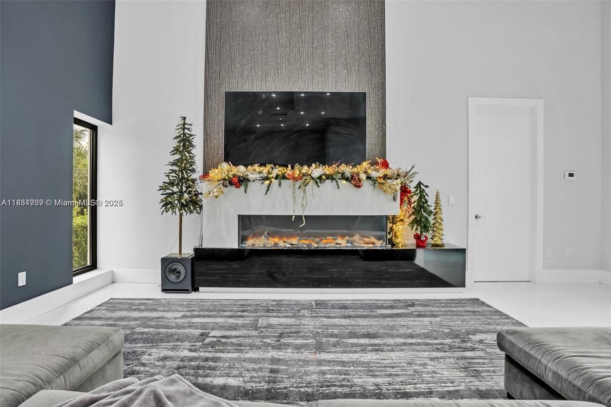 Fireplace, Interior