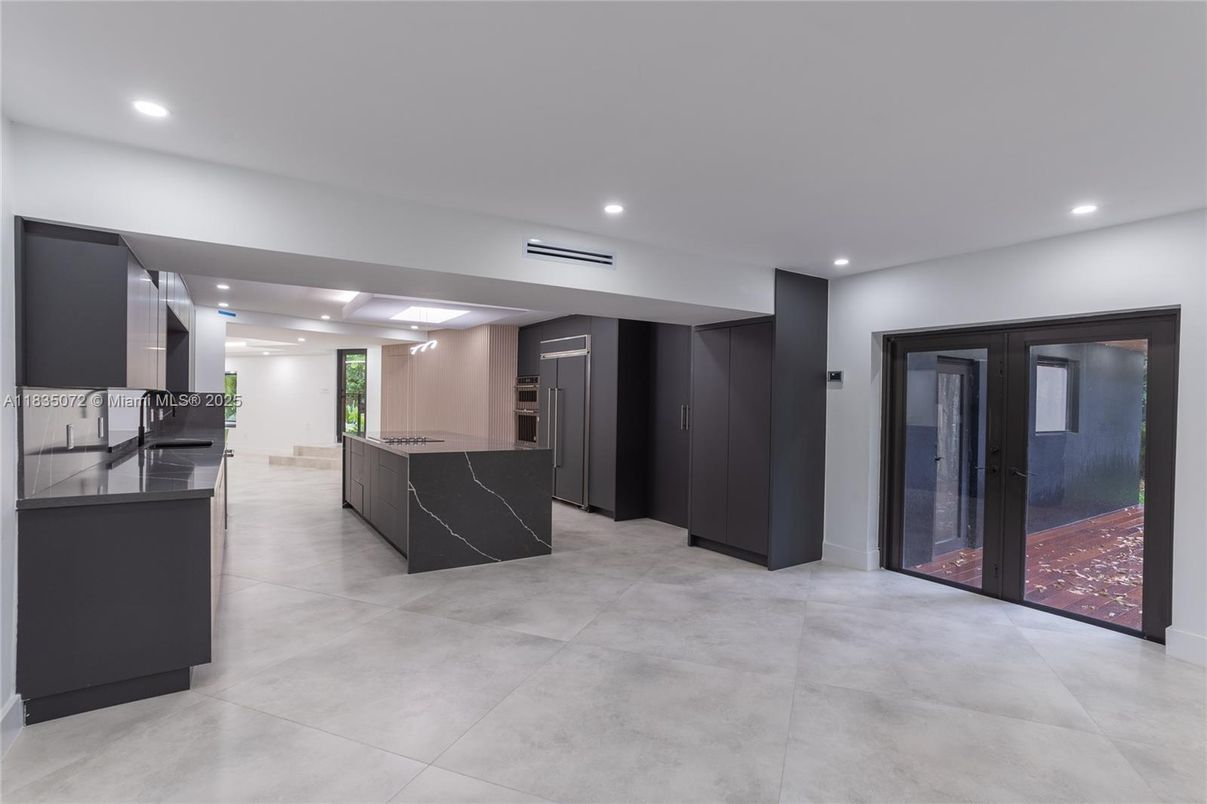 Interior, Kitchen, Recessed Lighting