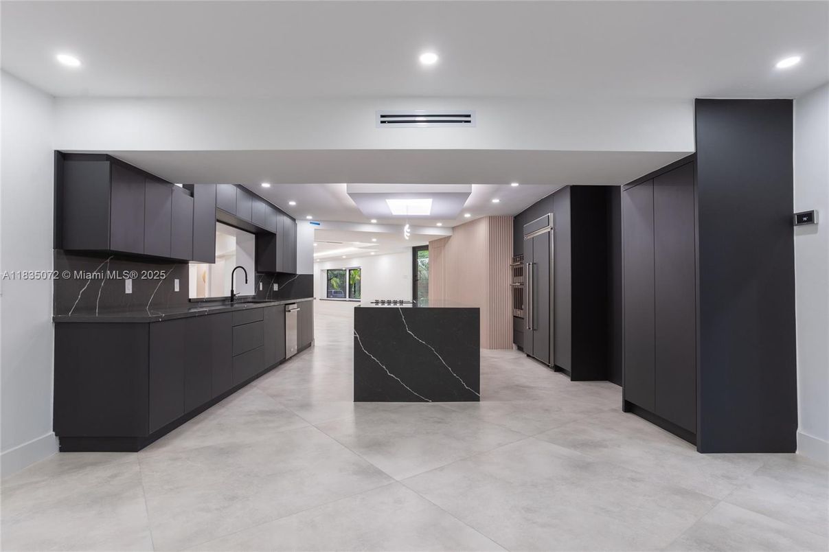 Interior, Kitchen, Recessed Lighting