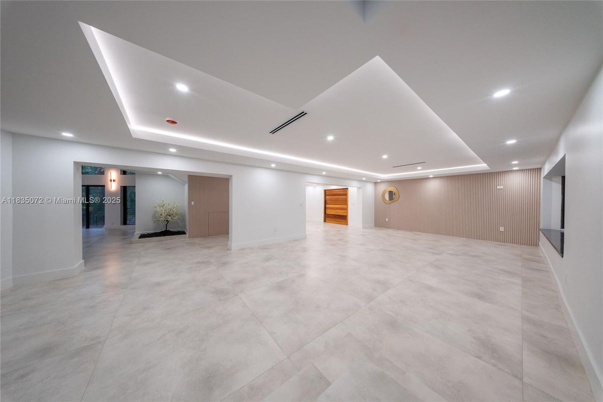 Interior, Recessed Lighting