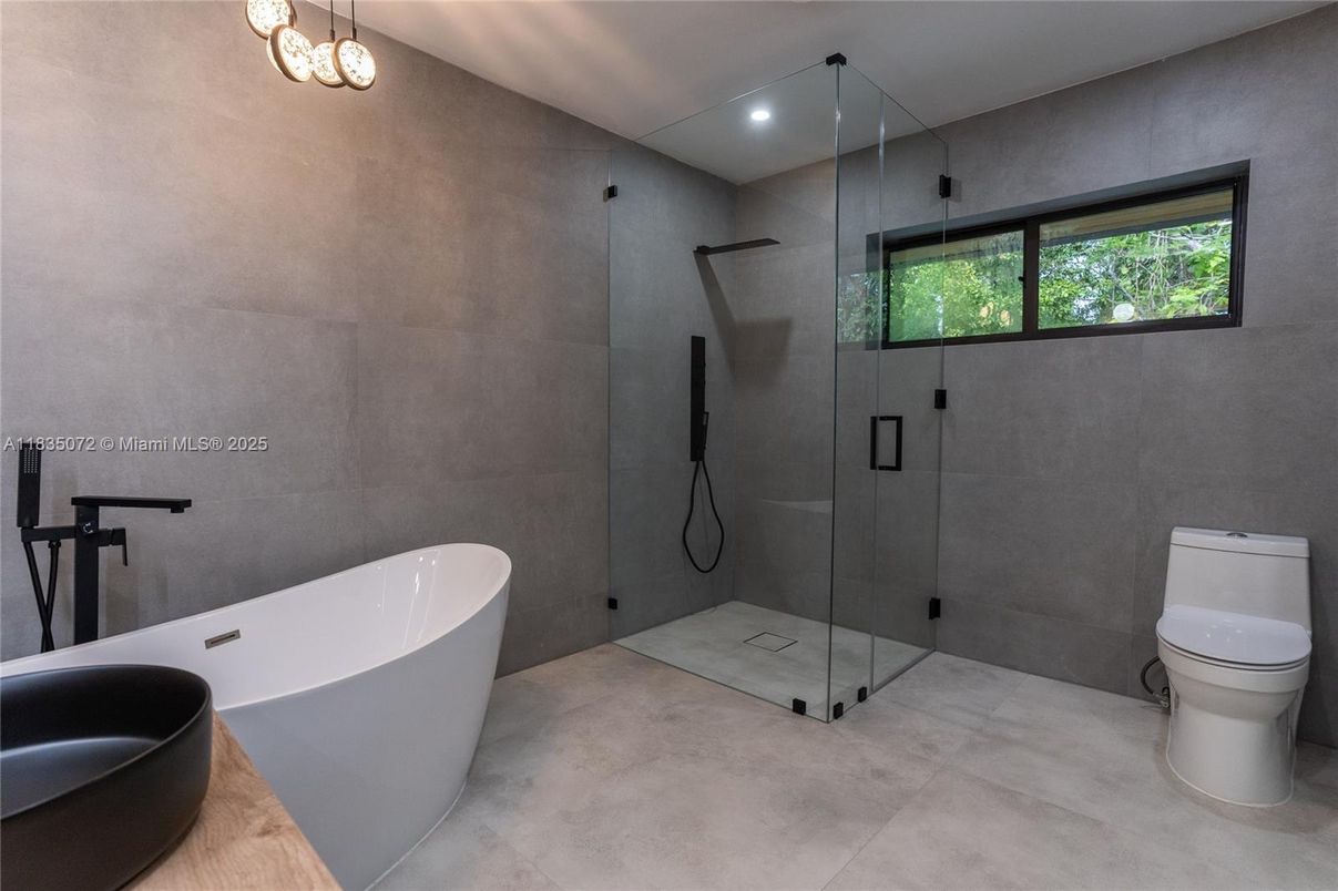 Bathroom, Free Standing Baths, Glass Shower, Interior, Recessed Lighting