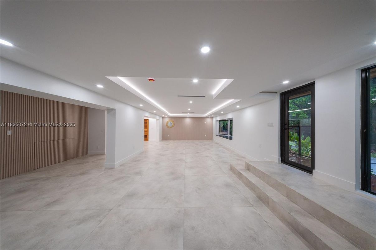 Interior, Recessed Lighting