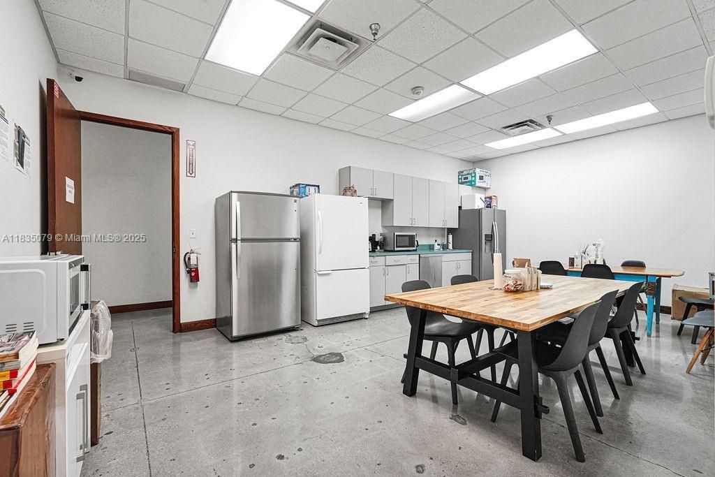 Dining room, Interior, Kitchen, Recessed Lighting