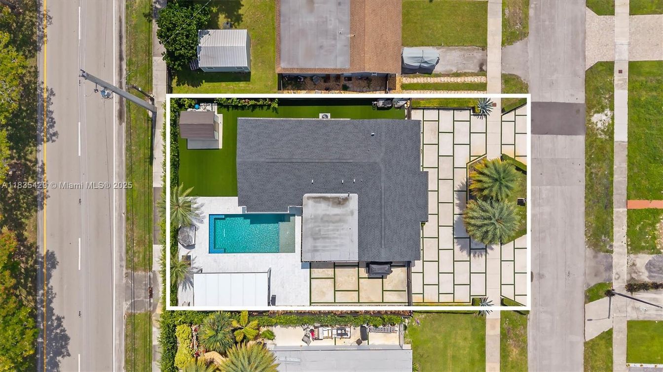 Exterior, Drone