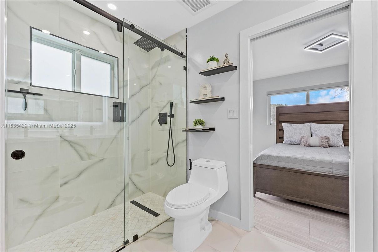 Bathroom, Bedroom, Glass Shower, Interior, Recessed Lighting