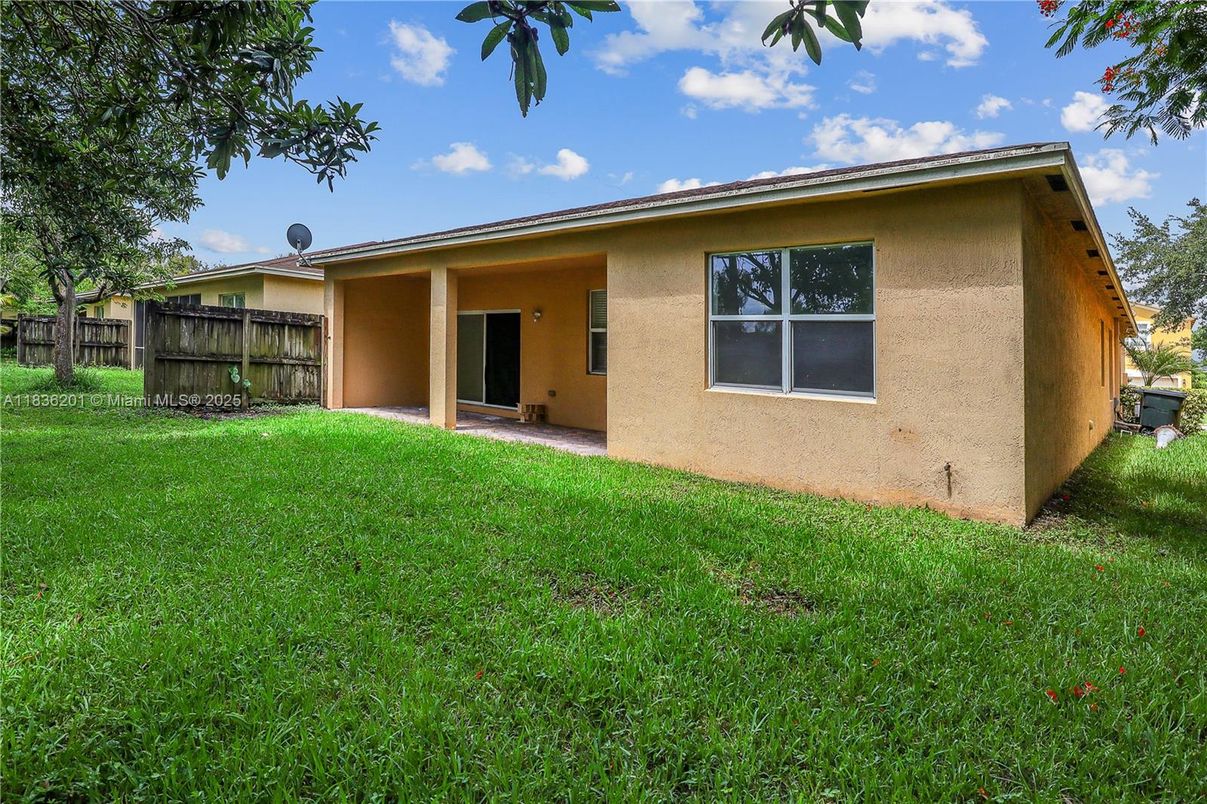 Backyard, Exterior
