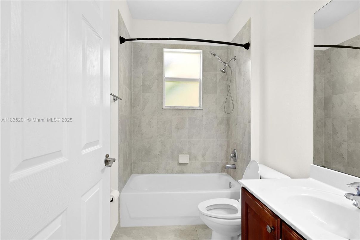 Bathroom, Interior, Marble Walls