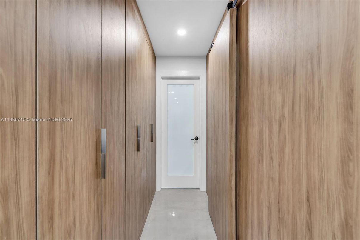 Interior, Recessed Lighting
