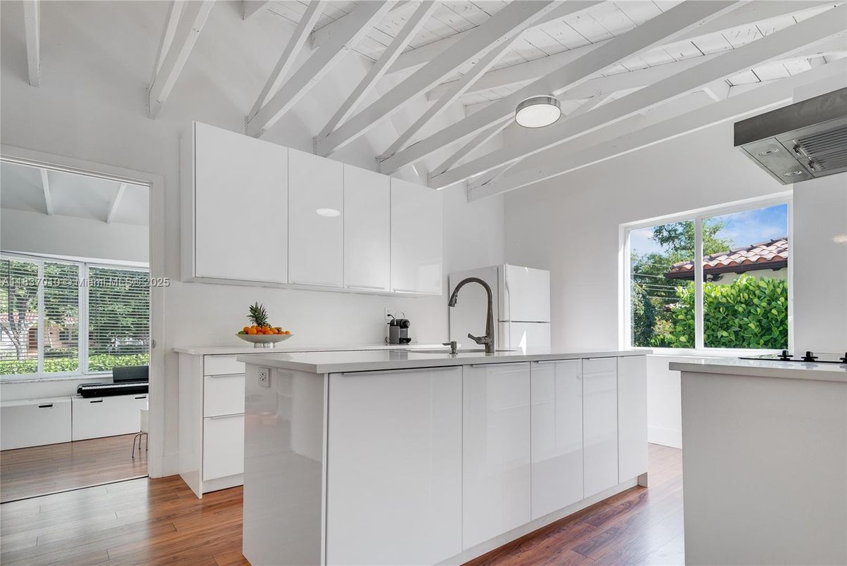 Interior, Kitchen, Wood Texture Flooring