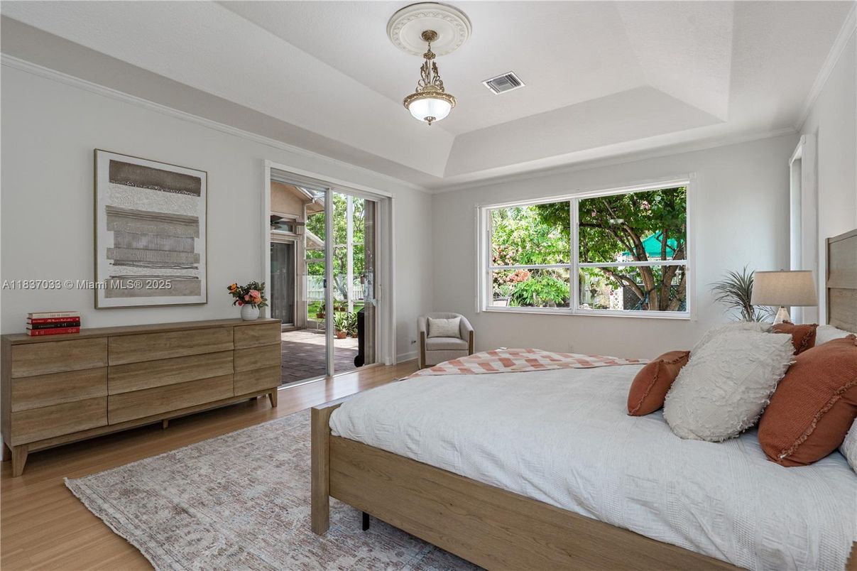 Bedroom, Interior, Pendant Lights, Wood Texture Flooring