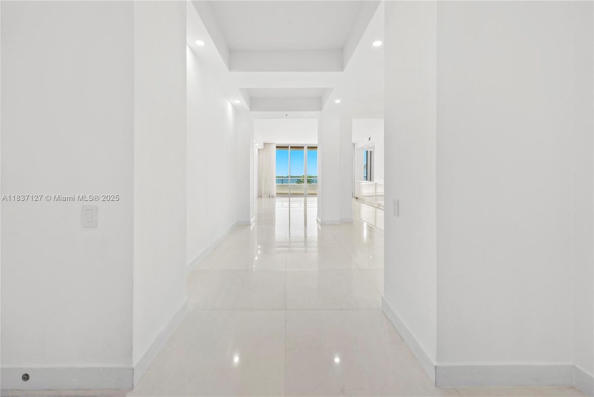 Interior, Recessed Lighting, Water