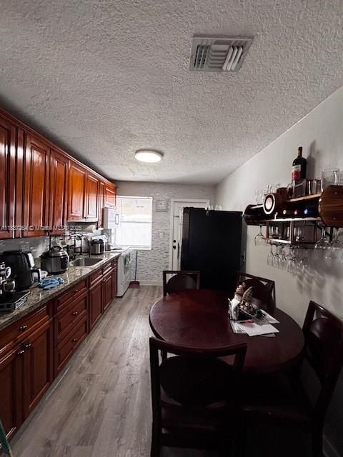 Dining room, Interior, Kitchen, Recessed Lighting, Wood Texture Flooring