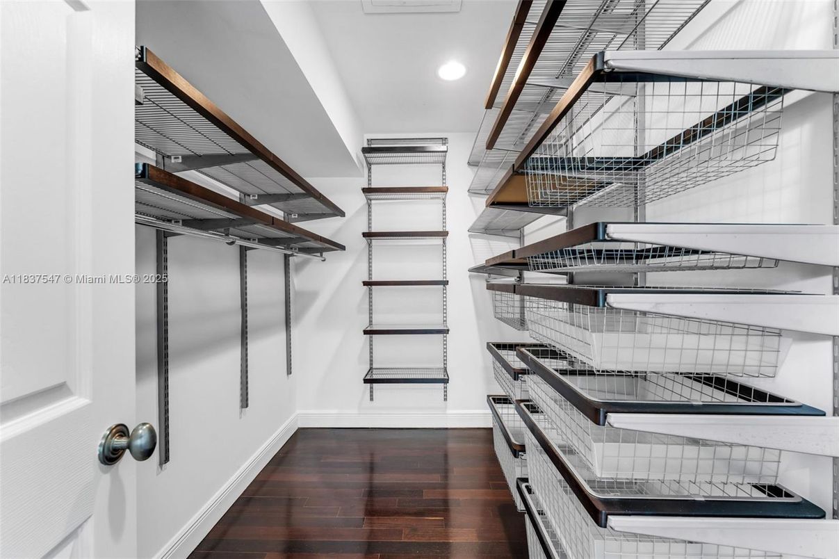 Interior, Recessed Lighting, Walk-in Closets, Wood Texture Flooring