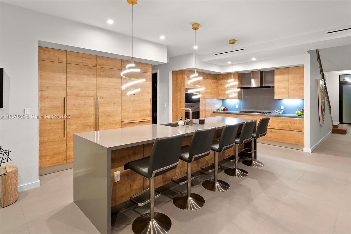 Interior, Kitchen, Pendant Lights, Recessed Lighting, Stainless Steel Appliances