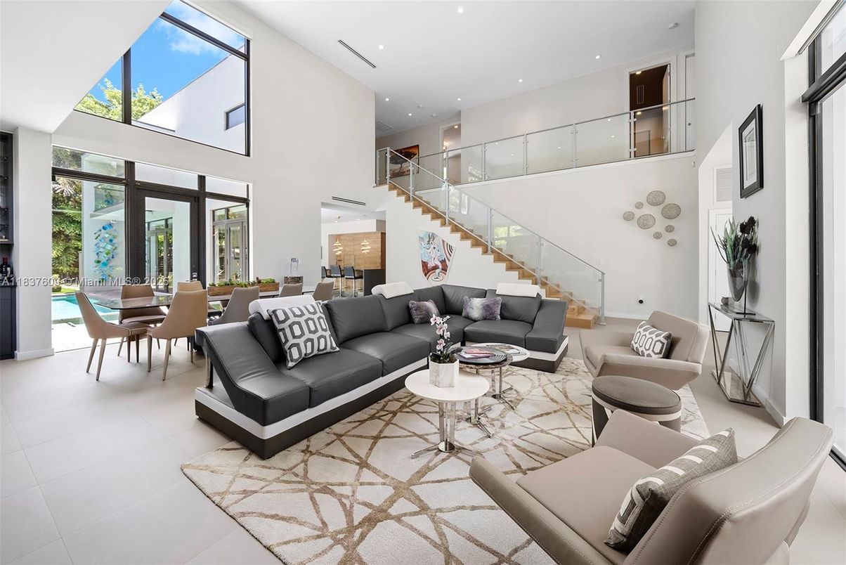 Dining room, Interior, Living room, Recessed Lighting