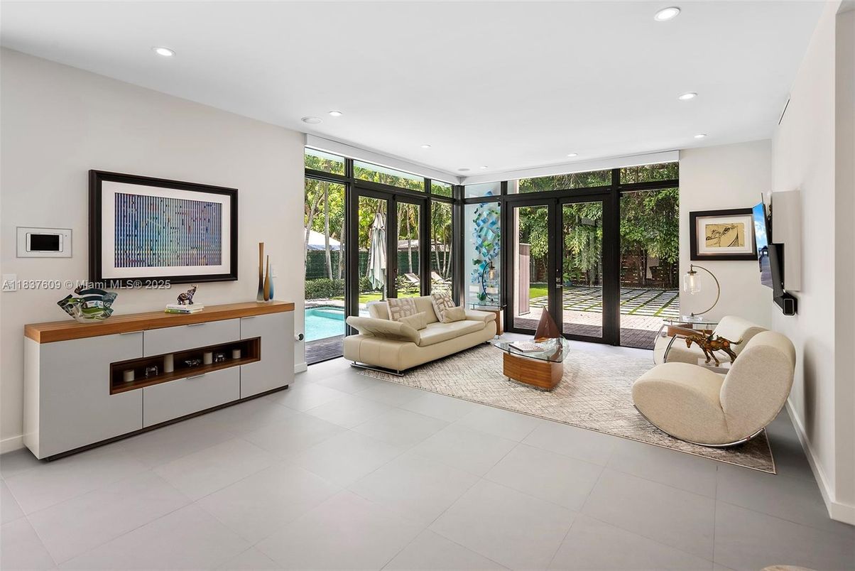 Interior, Living room, Recessed Lighting