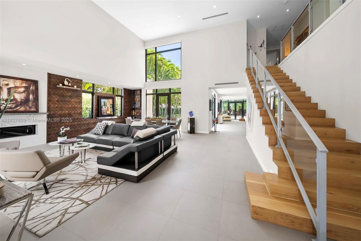 Fireplace, Interior, Living room, Recessed Lighting