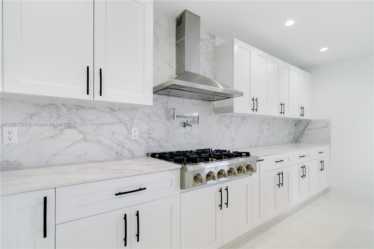 Interior, Kitchen, Marble, Marble Walls, Recessed Lighting