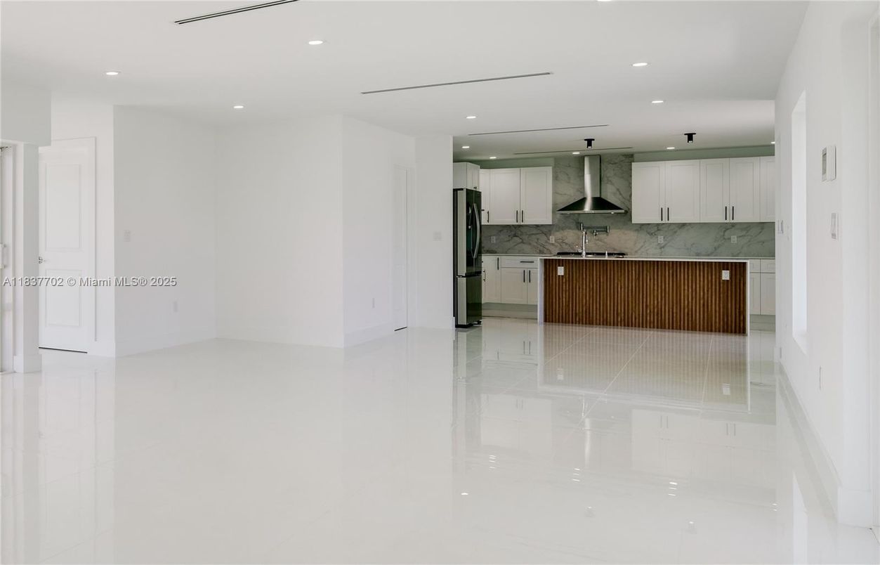 Interior, Kitchen, Marble Walls, Pendant Lights, Recessed Lighting