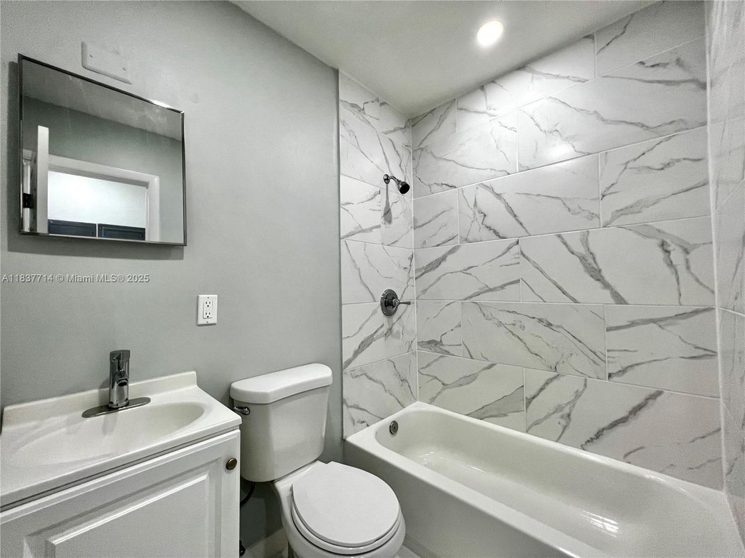 Bathroom, Interior, Marble Walls, Recessed Lighting
