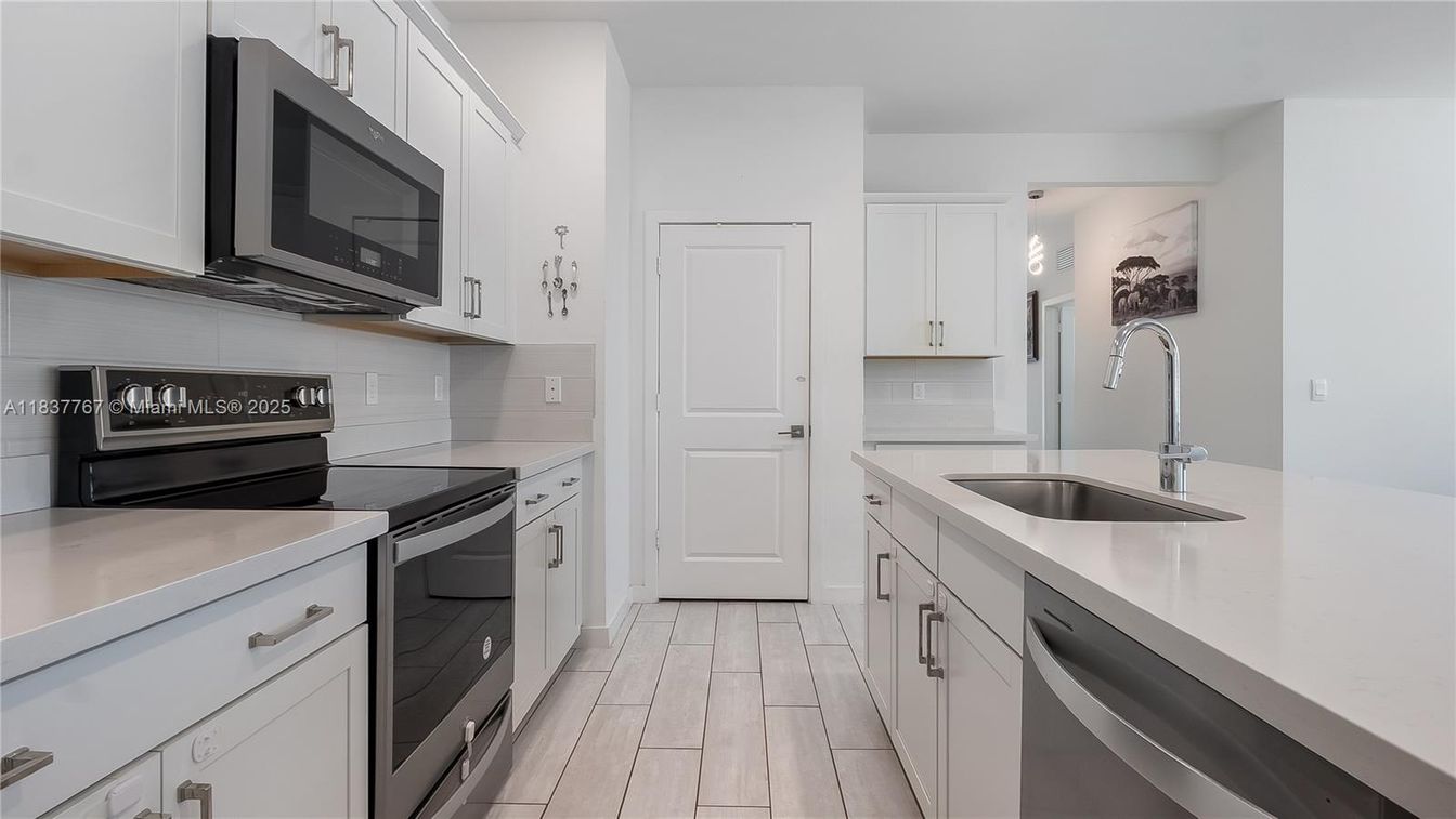 Interior, Kitchen, Stainless Steel Appliances, Wood Texture Flooring