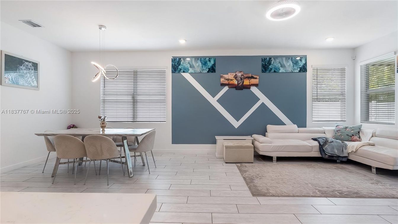 Dining room, Interior, Living room, Pendant Lights, Recessed Lighting, Wood Texture Flooring