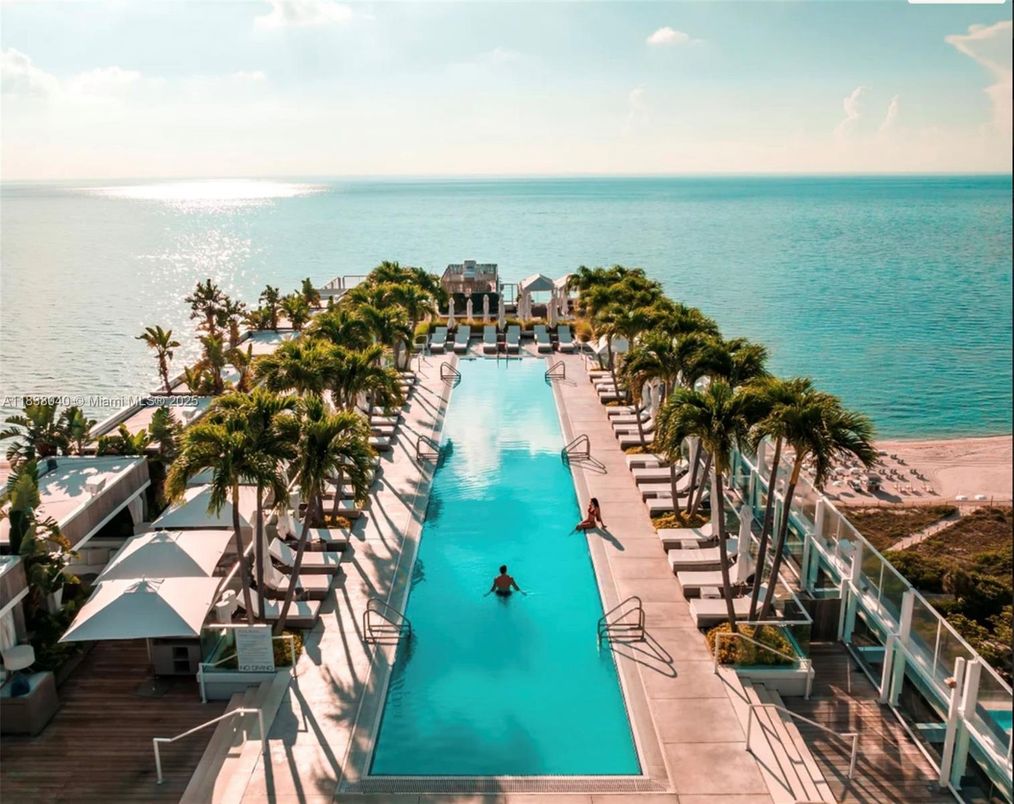 Exterior, Pool, Water