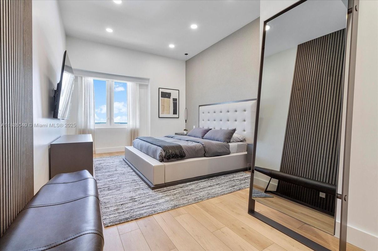 Bedroom, Interior, Recessed Lighting, Wood Texture Flooring