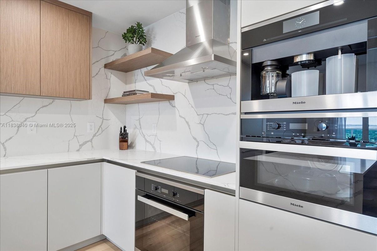 Interior, Kitchen, Marble Walls, Stainless Steel Appliances, Water