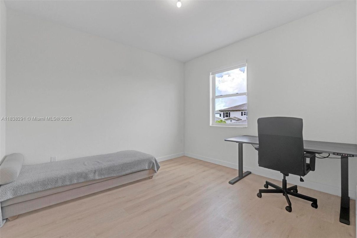 Bedroom, Home Office, Interior, Wood Texture Flooring