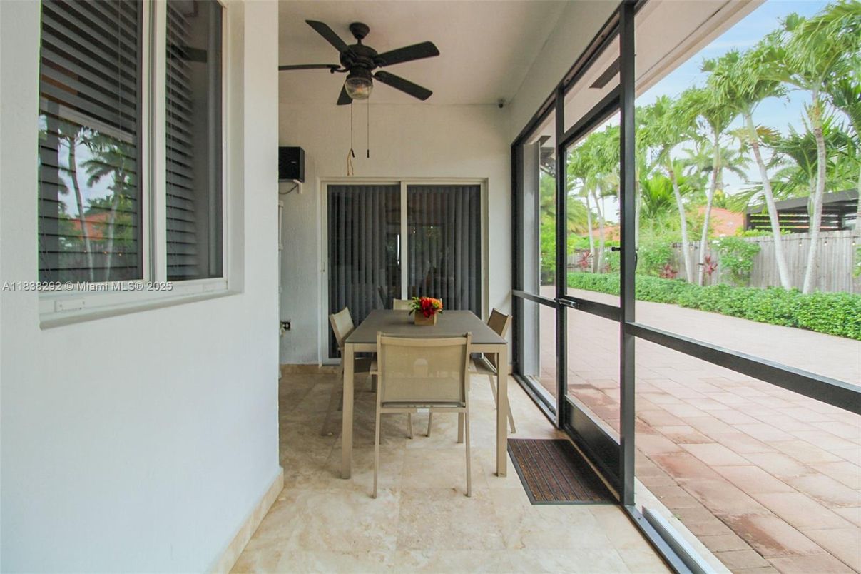 Dining room, Interior, Sun Room