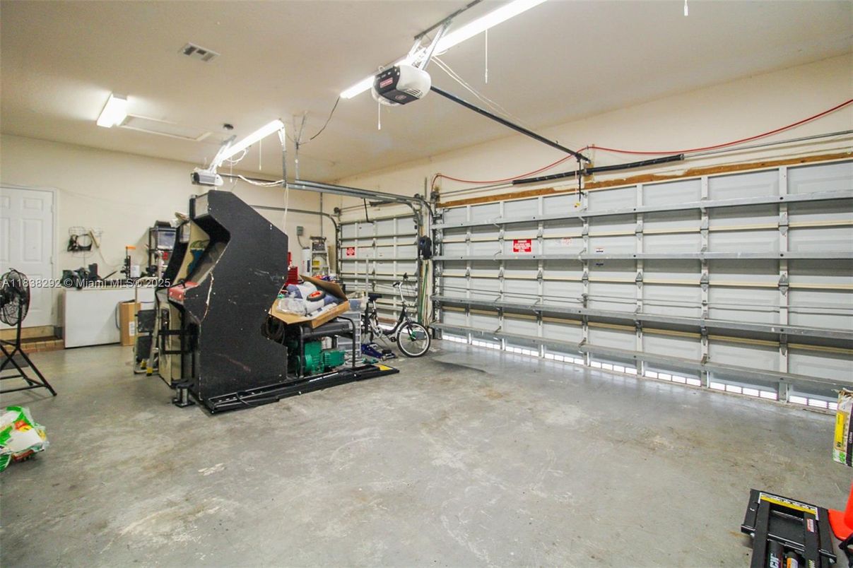 Garage, Interior