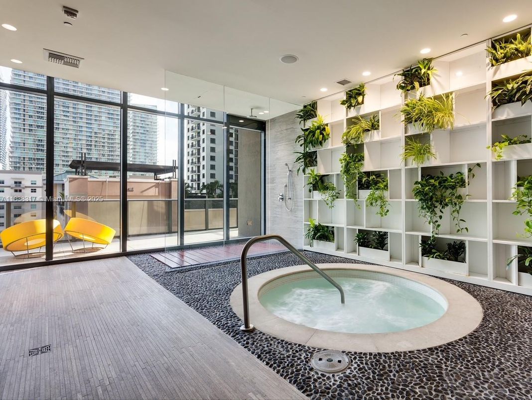 Interior, Pool, Recessed Lighting