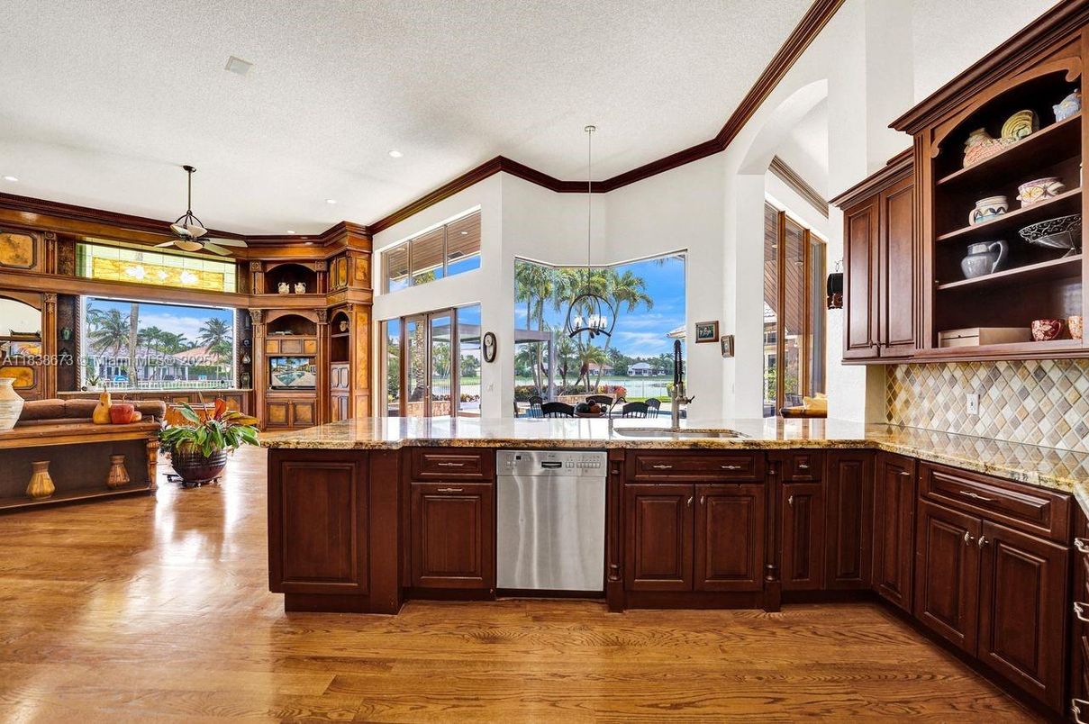 Interior, Kitchen, Pendant Lights, Recessed Lighting, Wood Texture Flooring